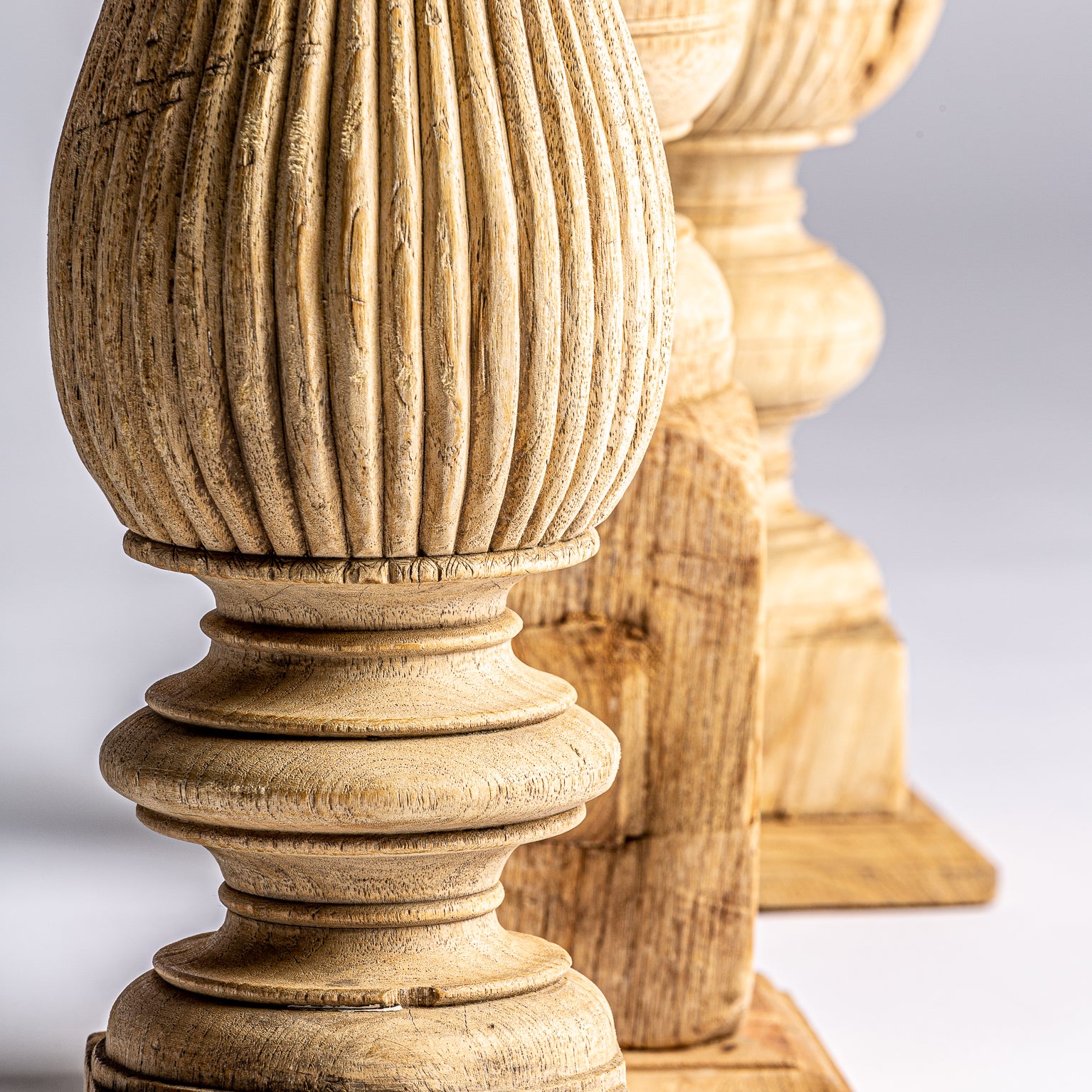 DIF CANDLE HOLDER